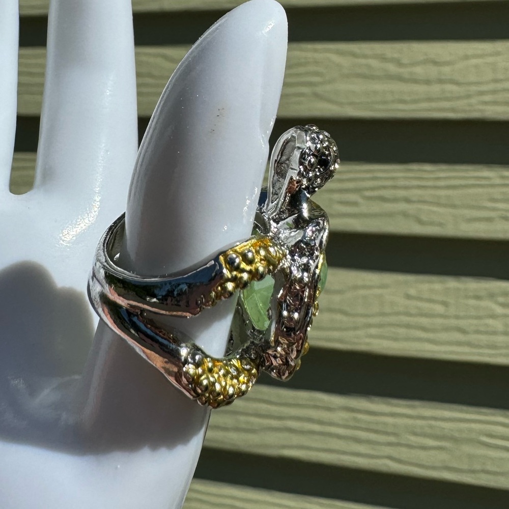 Turtle Statement Ring - Picture 6 of 16